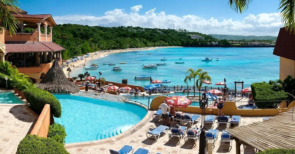 Exxtraordinary Resort - Bellamar Sosua 3*,